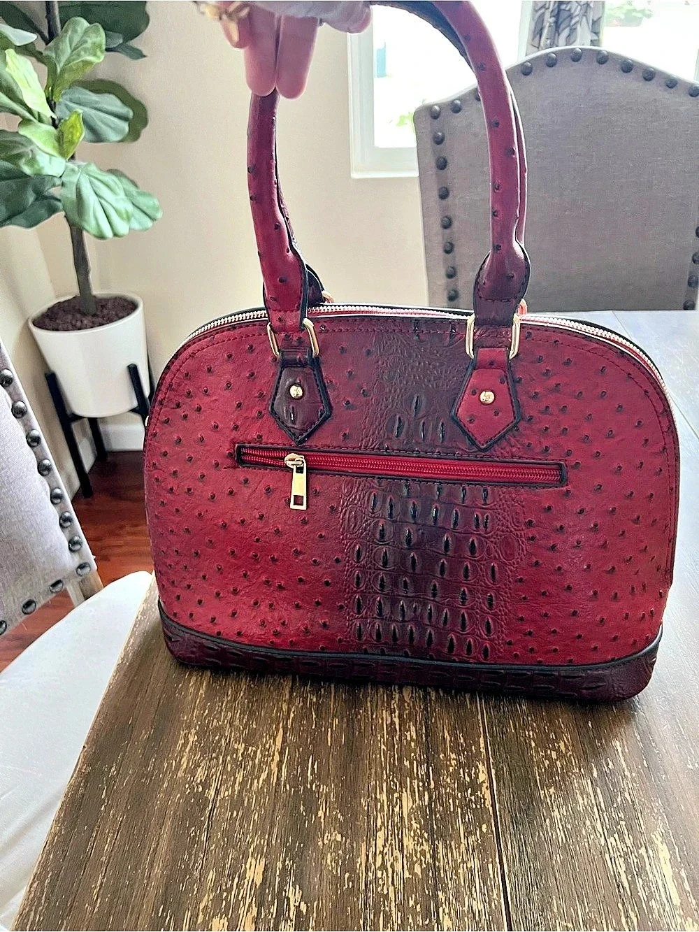 N/A 🍷 burgundy